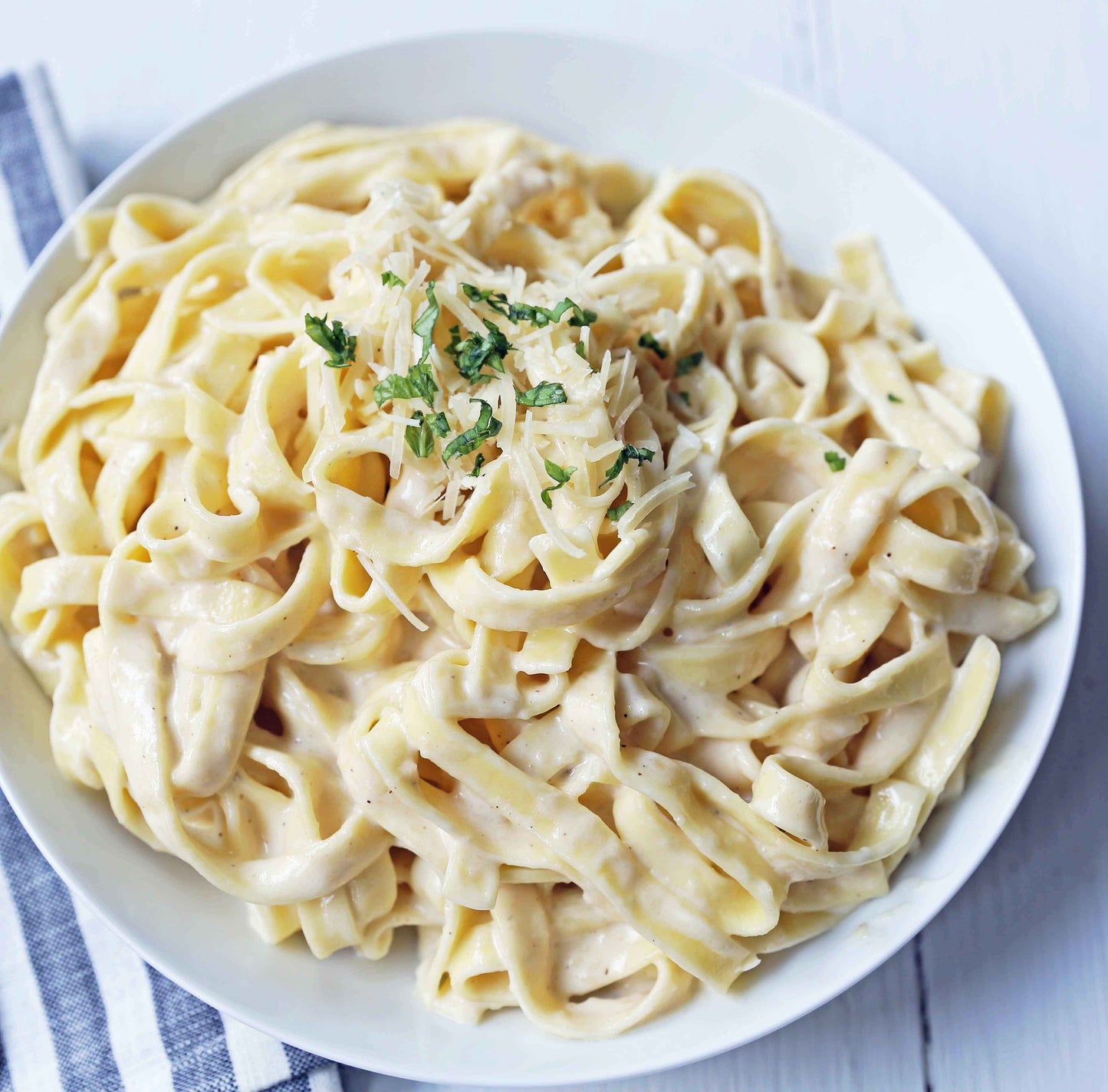 Roasted Garlic Chicken Alfredo Pasta